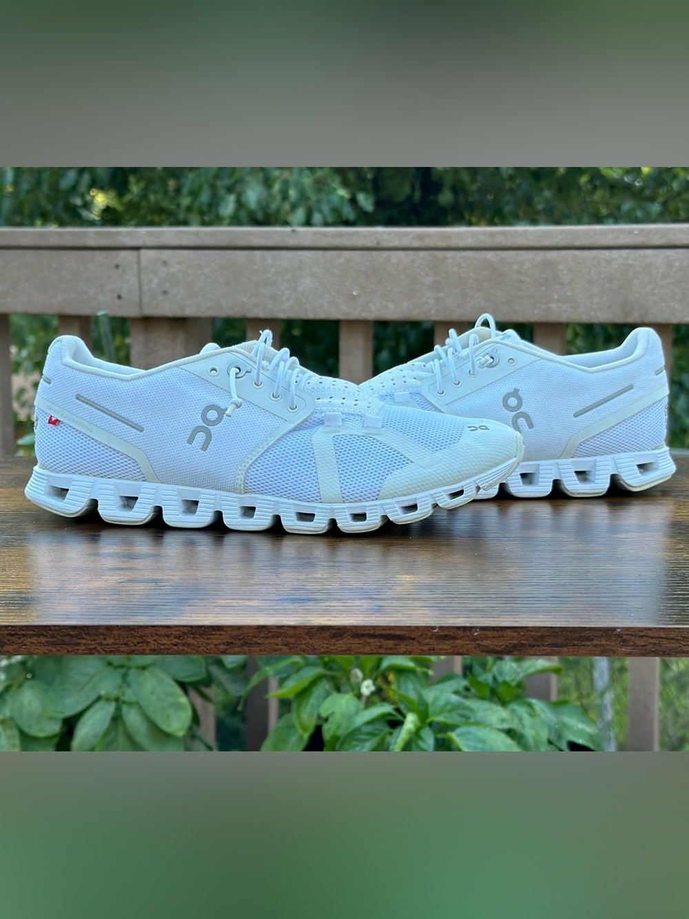 On Cloud X Womens Size 8.5 White Running Training Shoes Sneakers EU 40